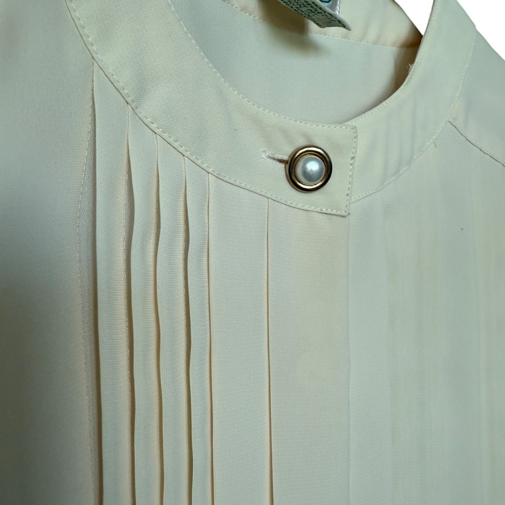 VINTAGE! Neil Martin Women's 8 Butter Yellow Pleated Long Sleeve Blouse Casual - Picture 4 of 9